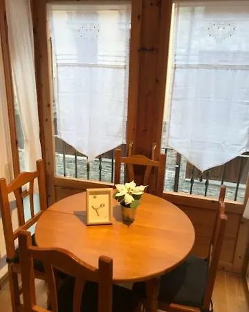 Biescas Centro! Garaje Y Wifi!! Appartement Buitenkant foto